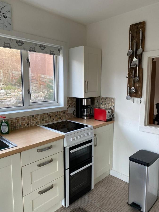 Cosy 2-Bed House In Kinlochbervie Exterior foto